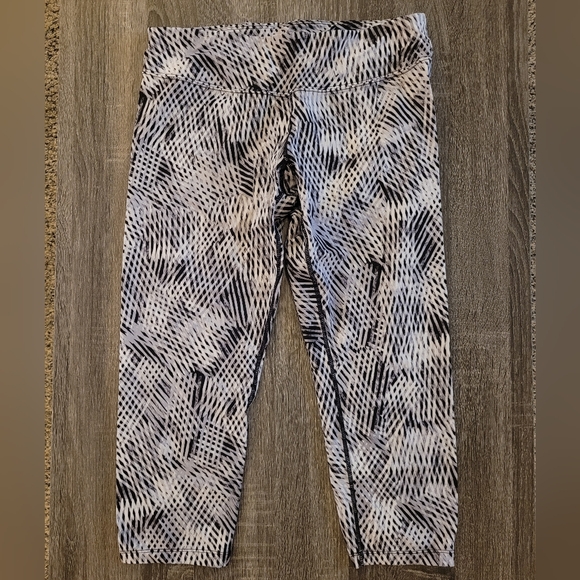 Calvin Klein Performance Quick Dry Athletic Leggings - Picture 1 of 6